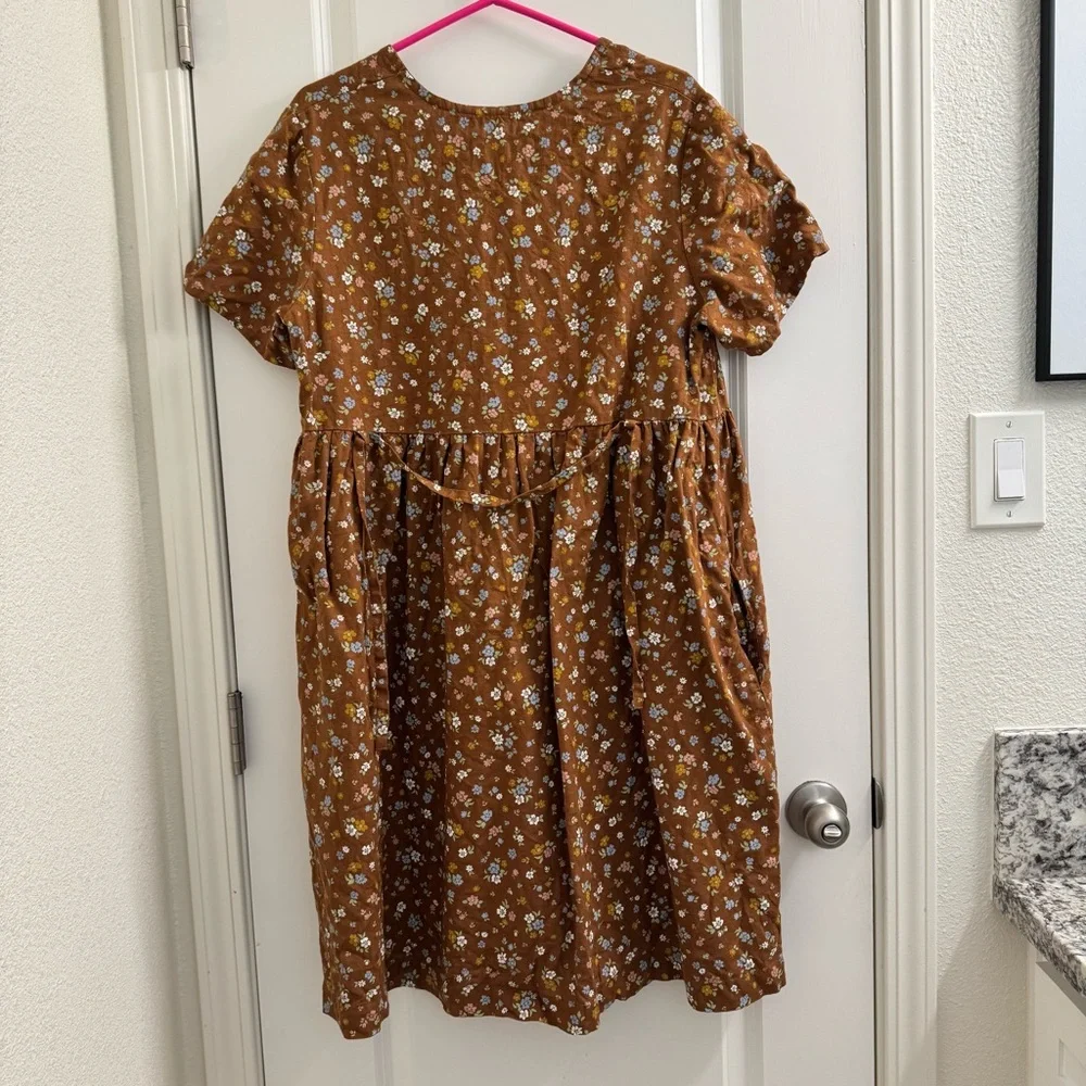 NotPerfectLinen NPL SYMI V-neck linen dress in beautiful floral pattern - Picture 5 of 9